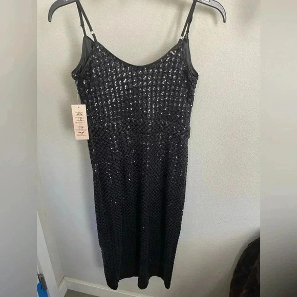 Nanette Lapore black sequin dress - Picture 2 of 9